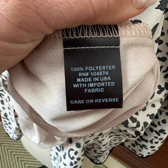 Slate & Willow Ivory and Black Animal Cheetah Print Faux Wrap Dress Size S - Picture 13 of 15